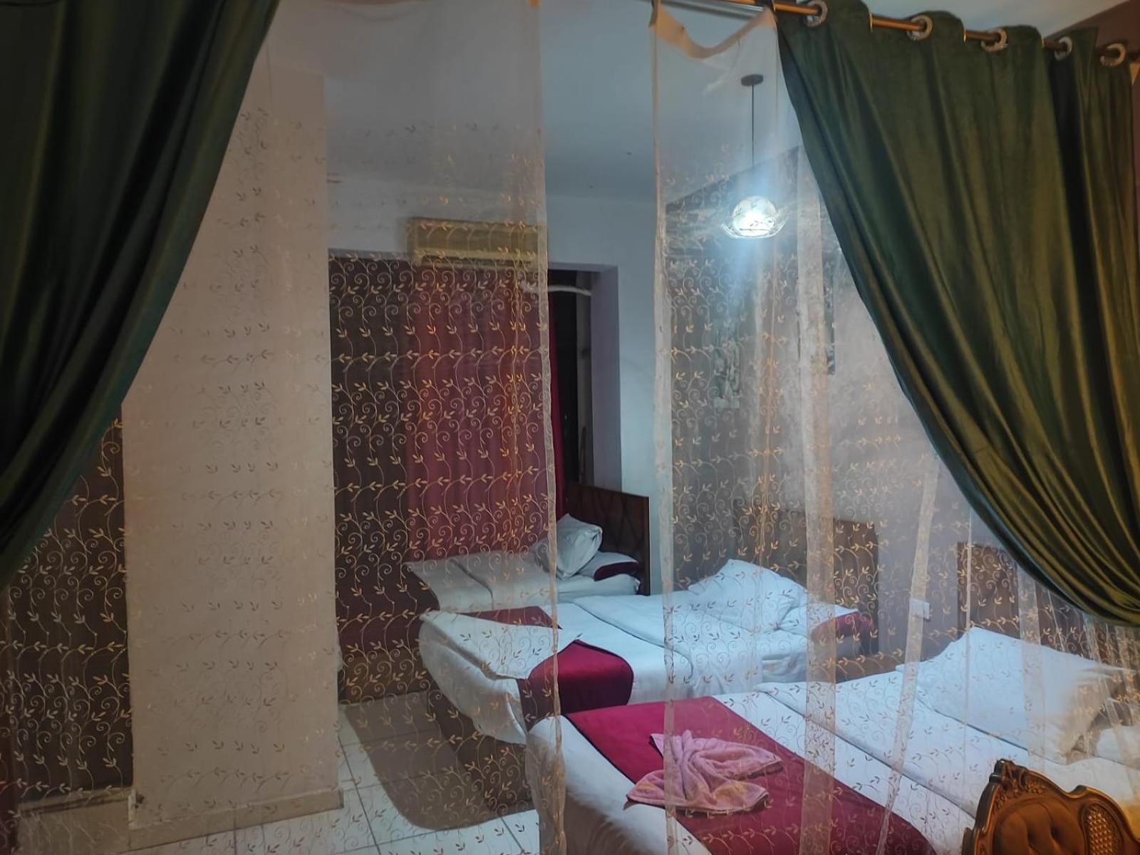 Alshawarbi Plaza Hotel Kaherah Luaran gambar